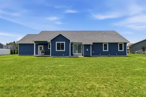 501 E Stoneridge, Plainwell, MI 49080 photo 2
