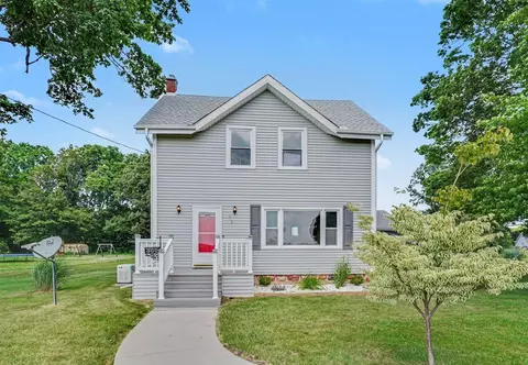 Exterior - 355 E Maple, Climax, MI 49034 photo 3 of 8