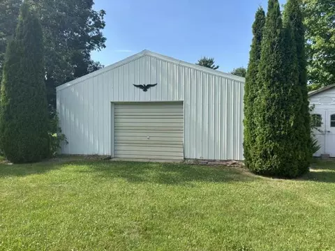 Exterior - 355 E Maple, Climax, MI 49034 photo 6 of 8