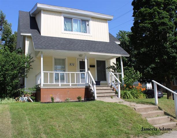 832 College, Grand Rapids, MI 49503