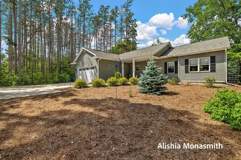 2360 E Mount Garfield, Muskegon, MI 49444