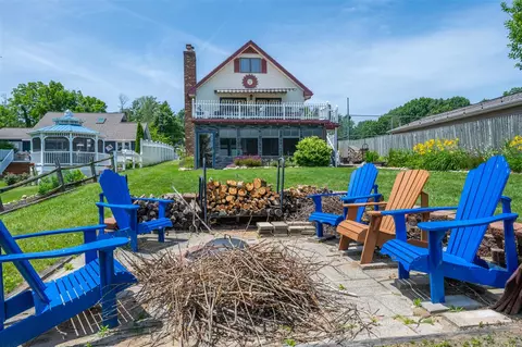 5791 Beech, Coloma, MI 49038