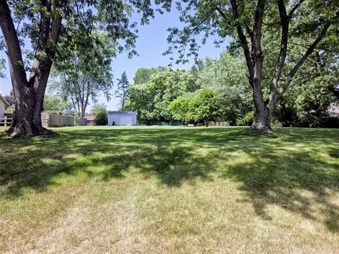 6421 Plainfield, Kalamazoo, MI 49048