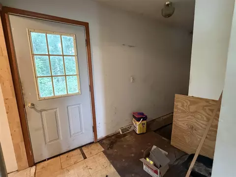 Entry Way - 4488 Miriam, Belding, MI 48809 photo 1 of 1