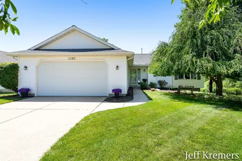 5286 Debbie, Grandville, MI 49418
