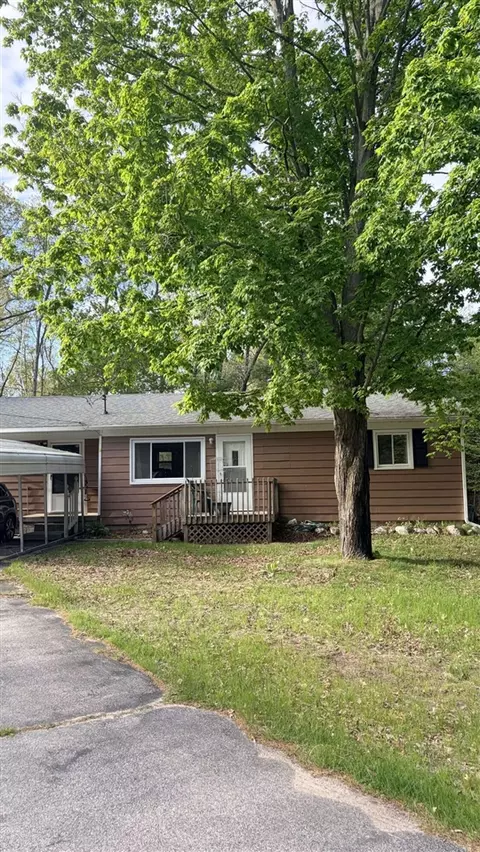 3610 Fenner, Muskegon, MI 49445