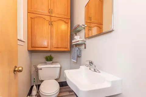 Bath - 1408 E Park, Ann Arbor, MI 48104 photo 1 of 3