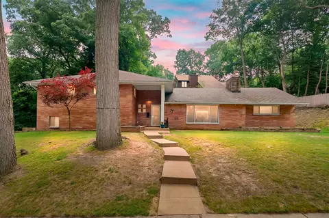 32 Woodmer, Battle Creek, MI 49017