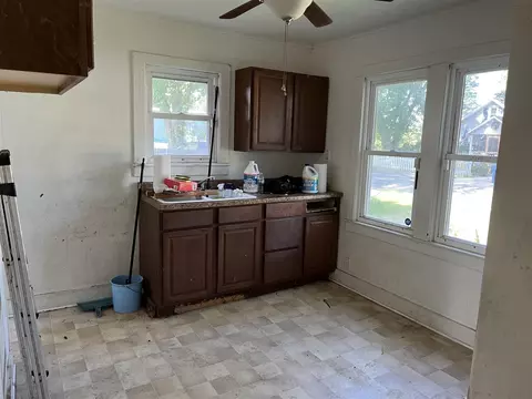 3871 Main, Benton Harbor, MI 49022 photo 4