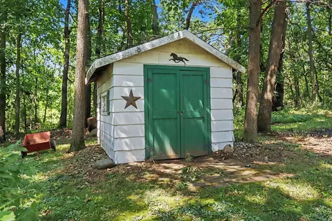 Exterior - 205 Highfield, Marshall, MI 49068 photo 5 of 8