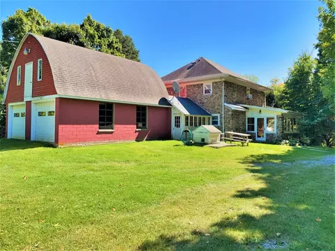 2311 E Glendora, Buchanan, MI 49107 photo 4