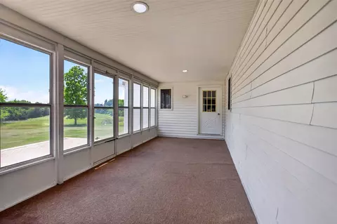 Exterior - 4001 Hoyer, Jackson, MI 49201 photo 5 of 20