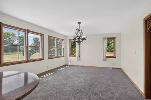Living - 4001 Hoyer, Jackson, MI 49201 photo 1 of 13
