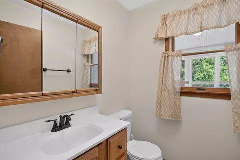 Bath - 4001 Hoyer, Jackson, MI 49201 photo 1 of 9