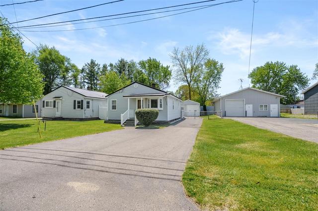 3312 Lake, Kalamazoo, MI 49048