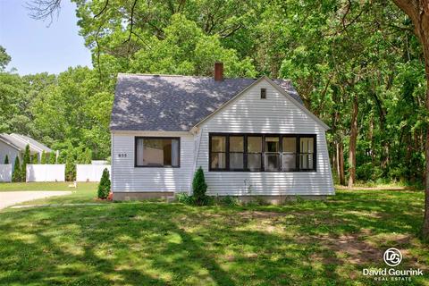 17 N Division, Holland, MI 49424