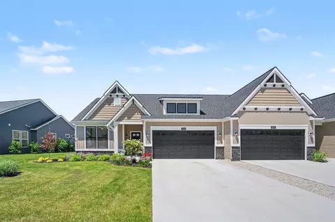 2929 Isle Grand #11, Belmont, MI 49306