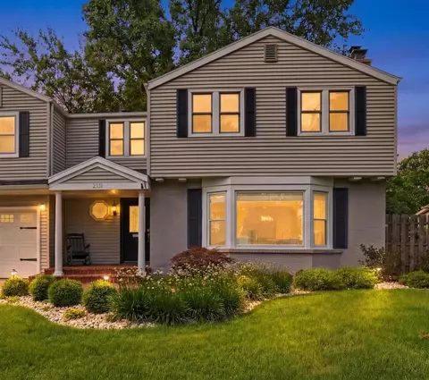 2331 Wilshire, Grand Rapids, MI 49506