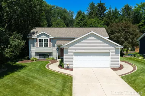 9777 Jane, Zeeland, MI 49464