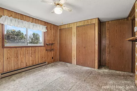 Bedroom - 2350 Belding, Orleans, MI 48865 photo 2 of 4