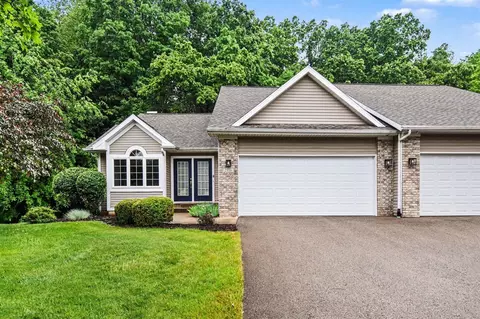 2116 Blue Bell, Grand Rapids, MI 49504