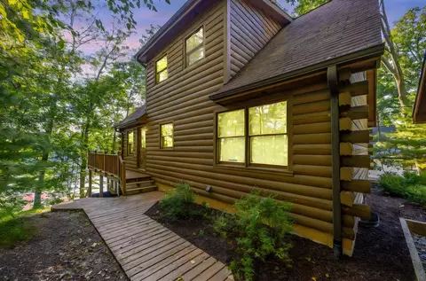 8711 N N Is, Stanwood, MI 49346