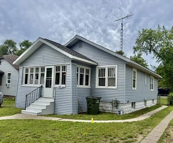 1863 Manz, Muskegon, MI 49442
