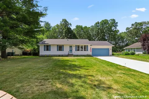 1095 Becker, Muskegon, MI 49445