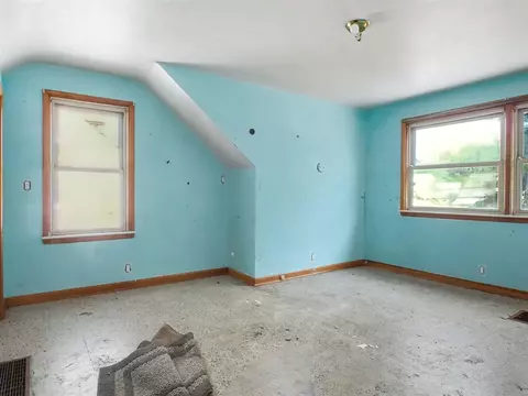Bedroom - 623 Clinton, Flint, MI 48507 photo 3 of 5