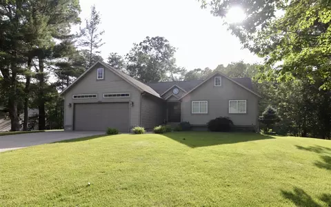 6829 Wintergreen, Fruitport, MI 49415