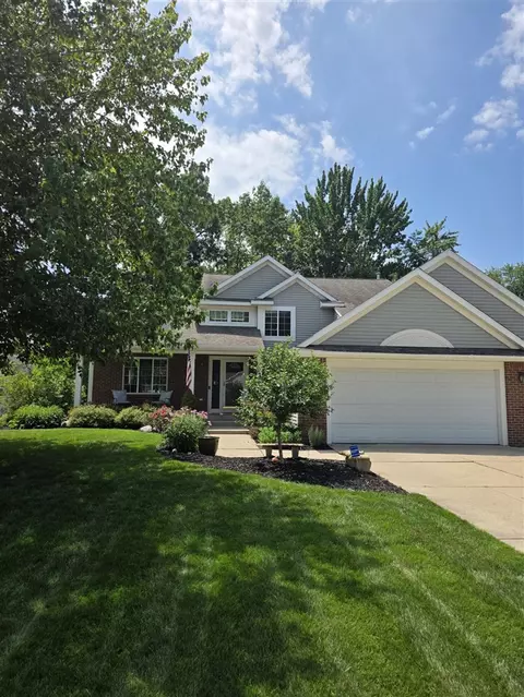 6494 Los Altos, Rockford, MI 49341