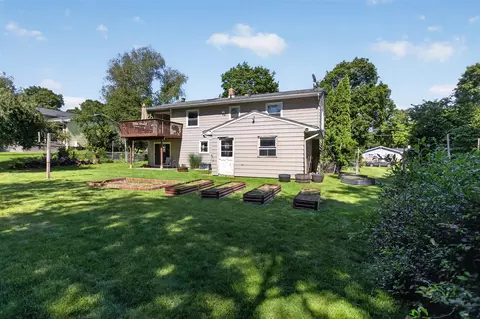Exterior - 2130 Creglow, Jackson, MI 49203 photo 14 of 15