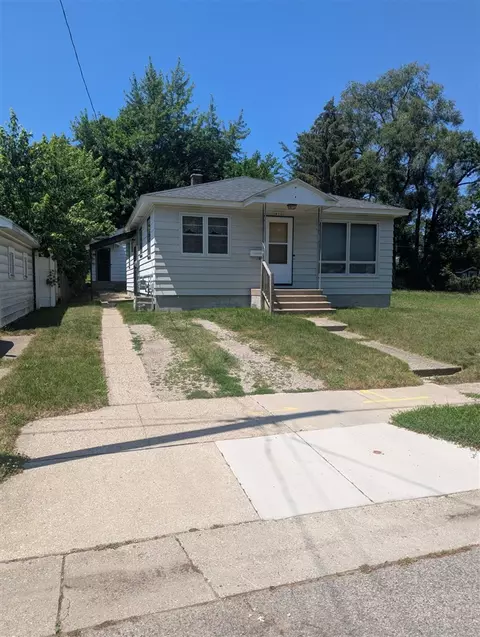 1975 Kinsey, Muskegon, MI 49441