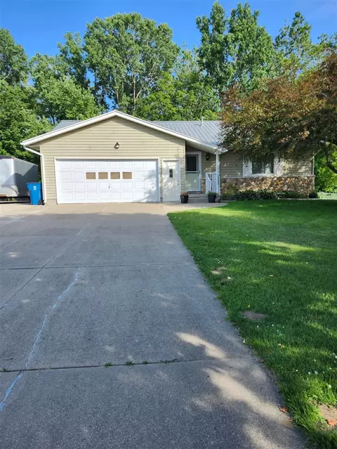 512 Venna, Coopersville, MI 49404