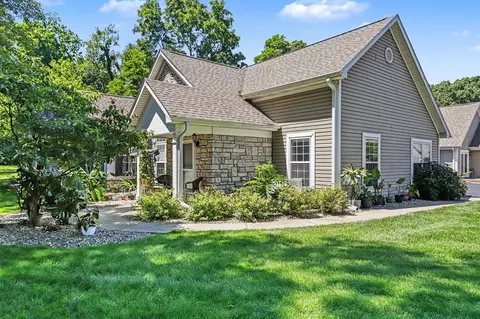 468 Ashton Lk, Battle Creek, MI 49015
