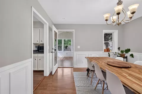 Dining - 2000 Cascade, Jackson, MI 49203 photo 3 of 3