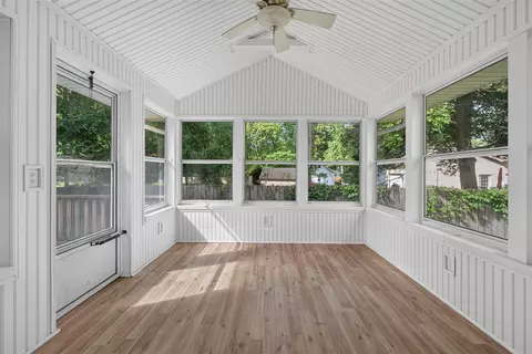 Exterior - 2000 Cascade, Jackson, MI 49203 photo 3 of 11
