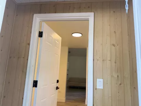 Entry Way - 1500 Deyo, Jackson, MI 49203 photo 14 of 18