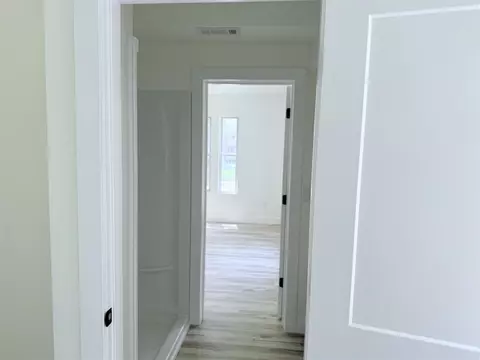 Entry Way - 1500 Deyo, Jackson, MI 49203 photo 9 of 18