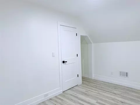 Bedroom - 1500 Deyo, Jackson, MI 49203 photo 10 of 10