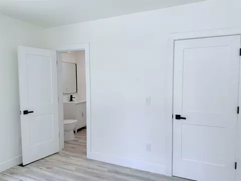 Bedroom - 1500 Deyo, Jackson, MI 49203 photo 5 of 10