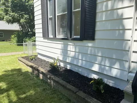 Exterior - 1500 Deyo, Jackson, MI 49203 photo 10 of 15
