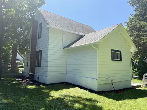 Exterior - 1500 Deyo, Jackson, MI 49203 photo 6 of 15