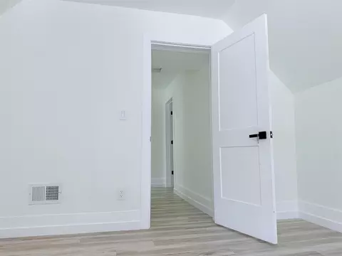 Bedroom - 1500 Deyo, Jackson, MI 49203 photo 9 of 10