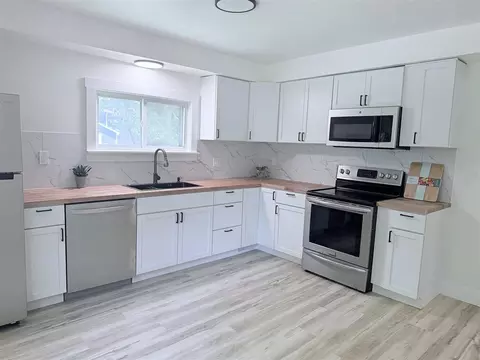 Kitchen - 1500 Deyo, Jackson, MI 49203 photo 1 of 6