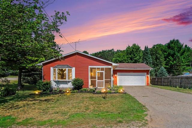 6676 Naontah, Rockford, MI 49341