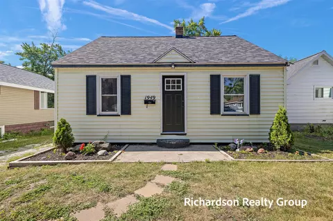 1949 Letart, Muskegon, MI 49441