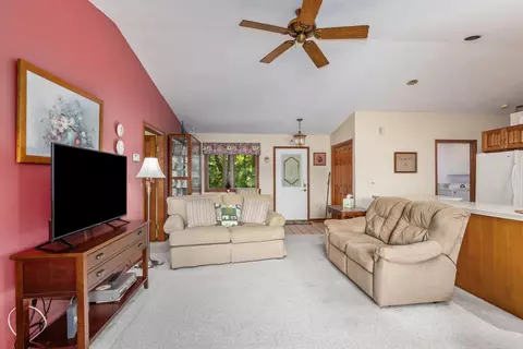 Living - 730 W Evergreen, Sidney, MI 48885 photo 3 of 7