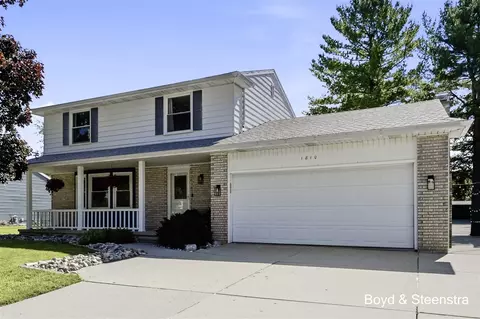 1810 Amberina, Lansing, MI 48917