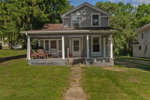 63 Oak, Hillsdale, MI 49242